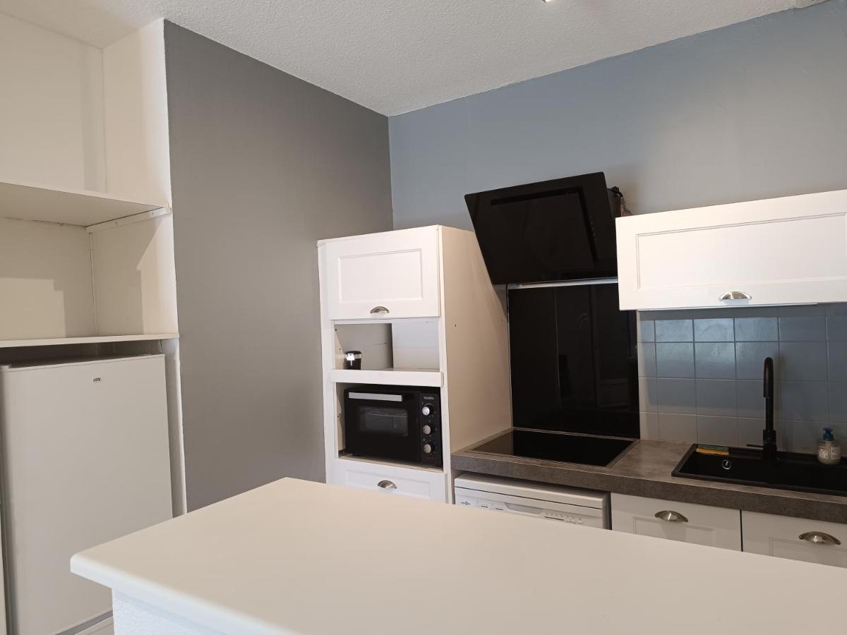 Appartement A 50 Metres De La Plage เฟรฌูส ภายนอก รูปภาพ